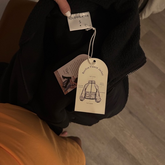 NWT Women’s Black Fleece Jacket - Blogilates - Picture 7 of 7